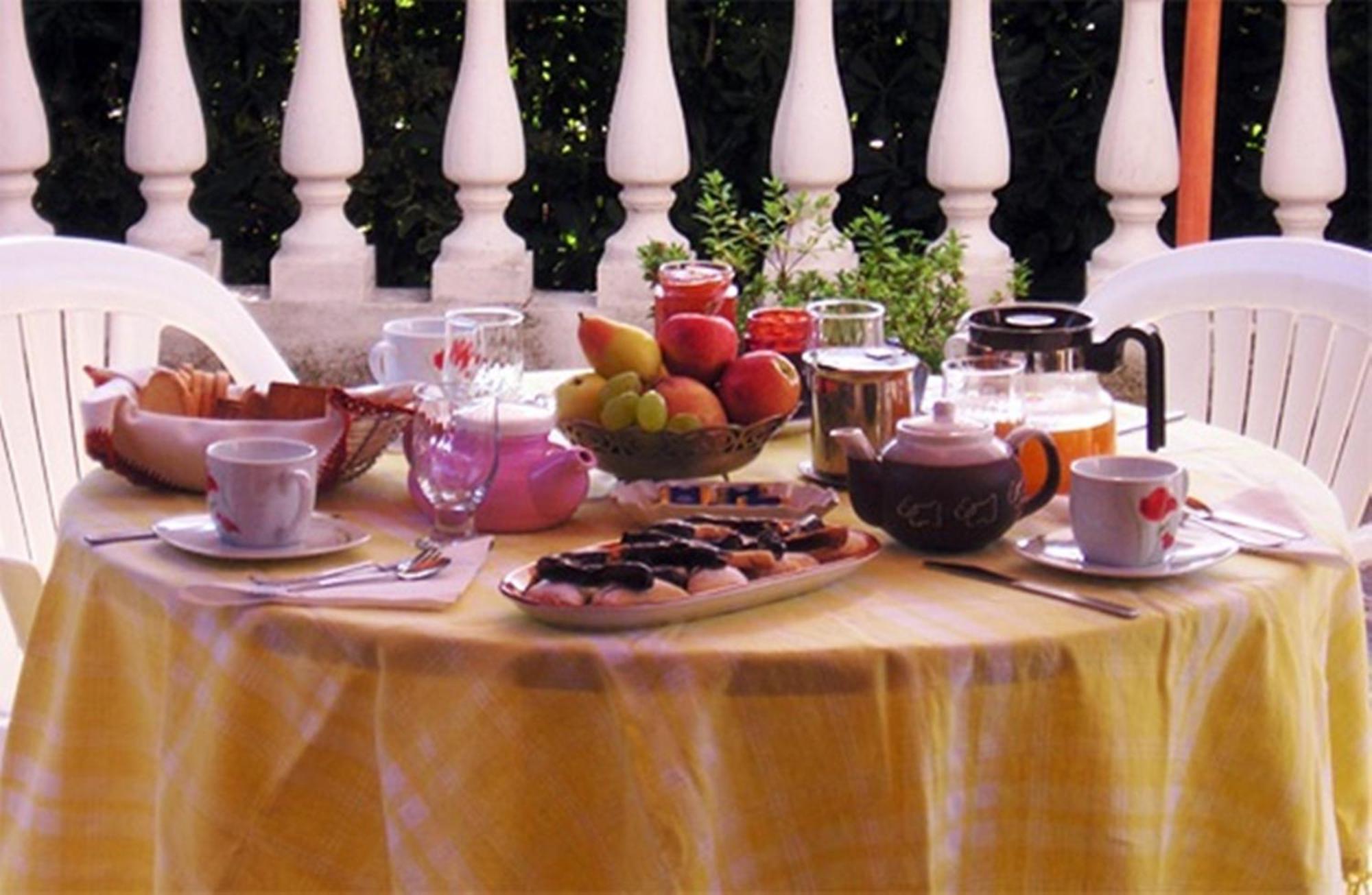 Bed And Breakfast Pieffe Frascineto Екстериор снимка